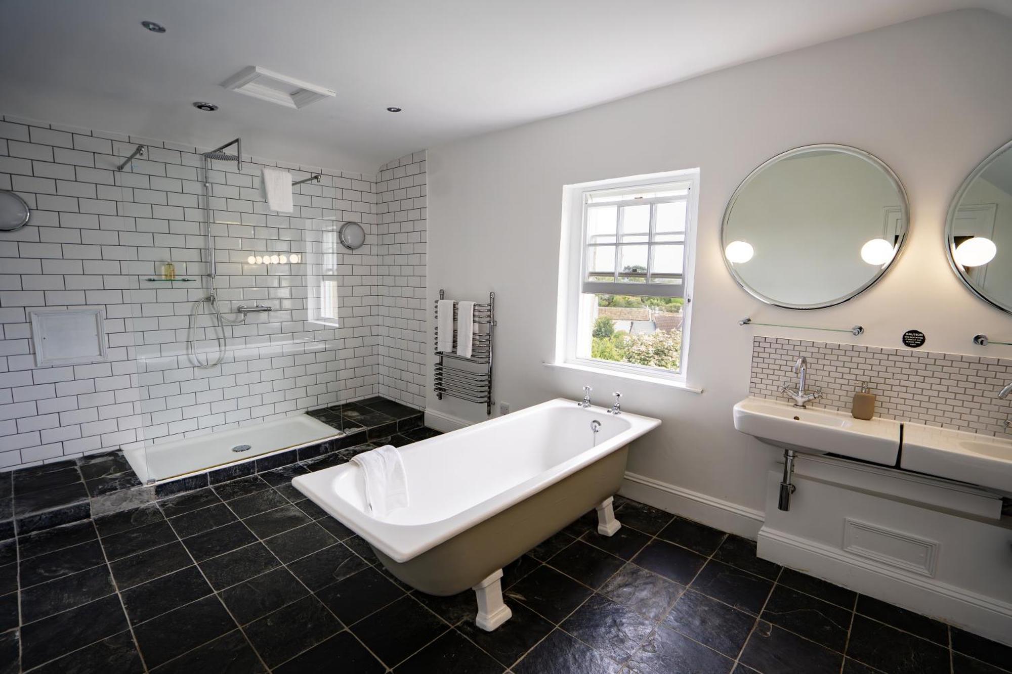 The Castle Inn Bradford On Avon Екстер'єр фото